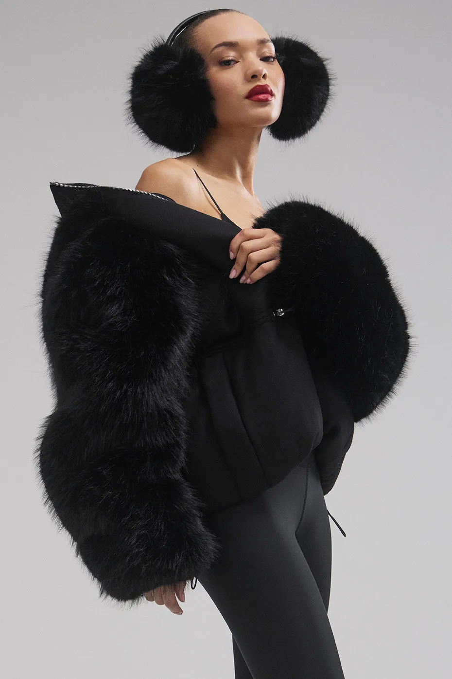 La Premiere Opulent Faux Fur Stunner Jacket - Black/Black