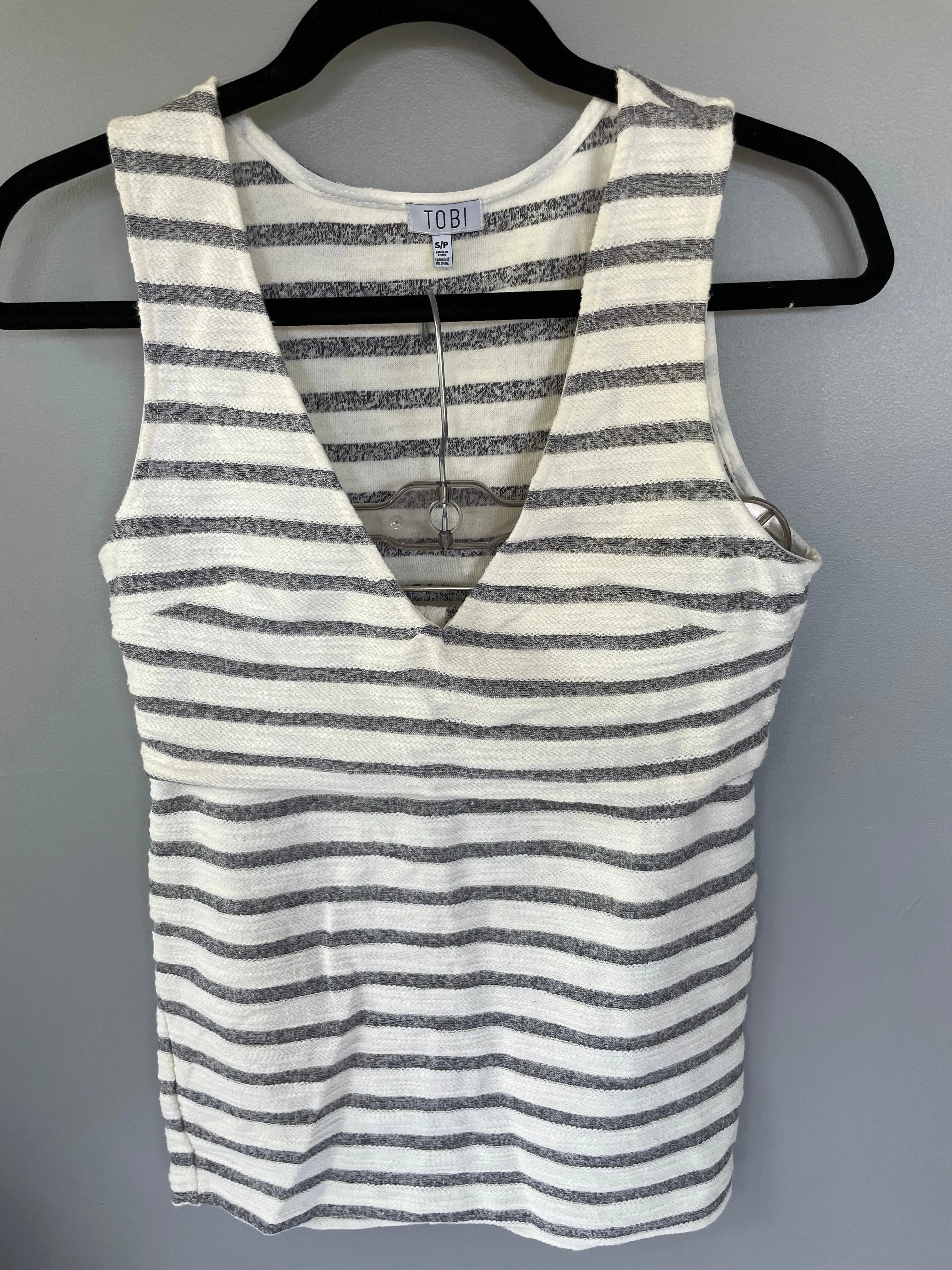 <€€* NEW Juniors TOBI Small/P 2 Piece Gray and White Stripe Mini Skirt and VNeck Crop Top NWT Festival